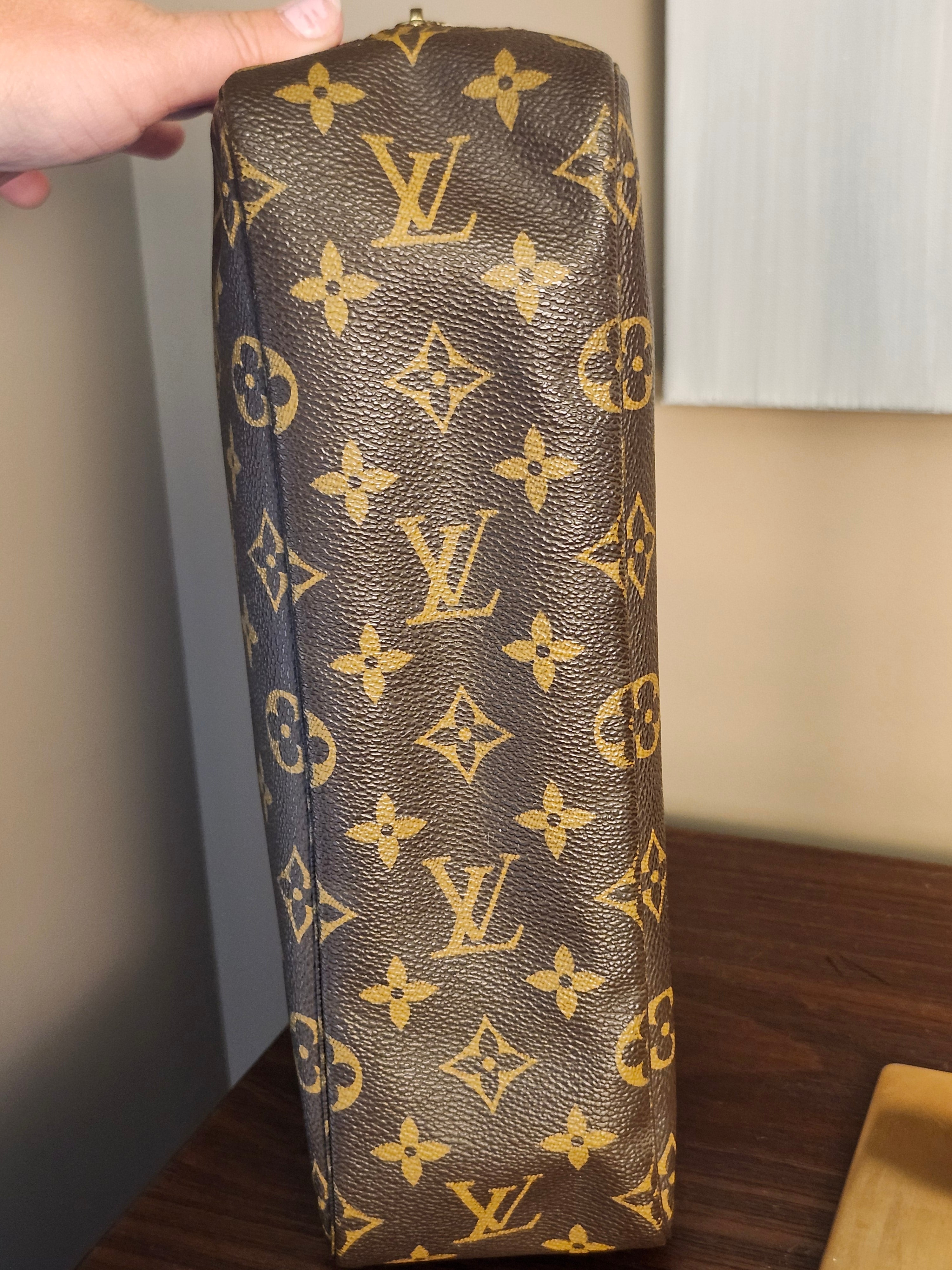 Louis Vuitton Monogram Trousse Toilette 28 Travel Pouch