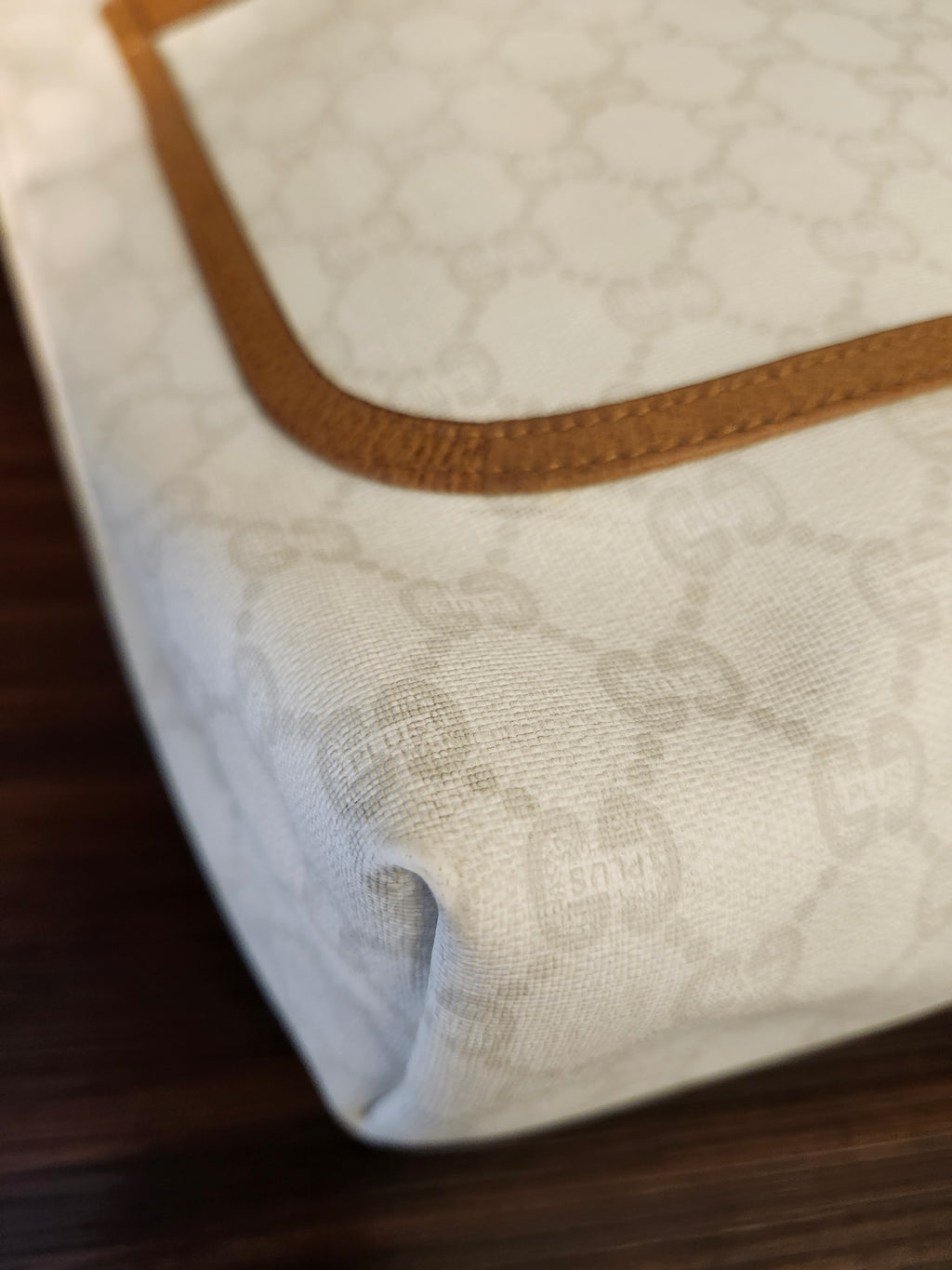 Gucci GG Plus White Sherry Line Supreme Tall Tote