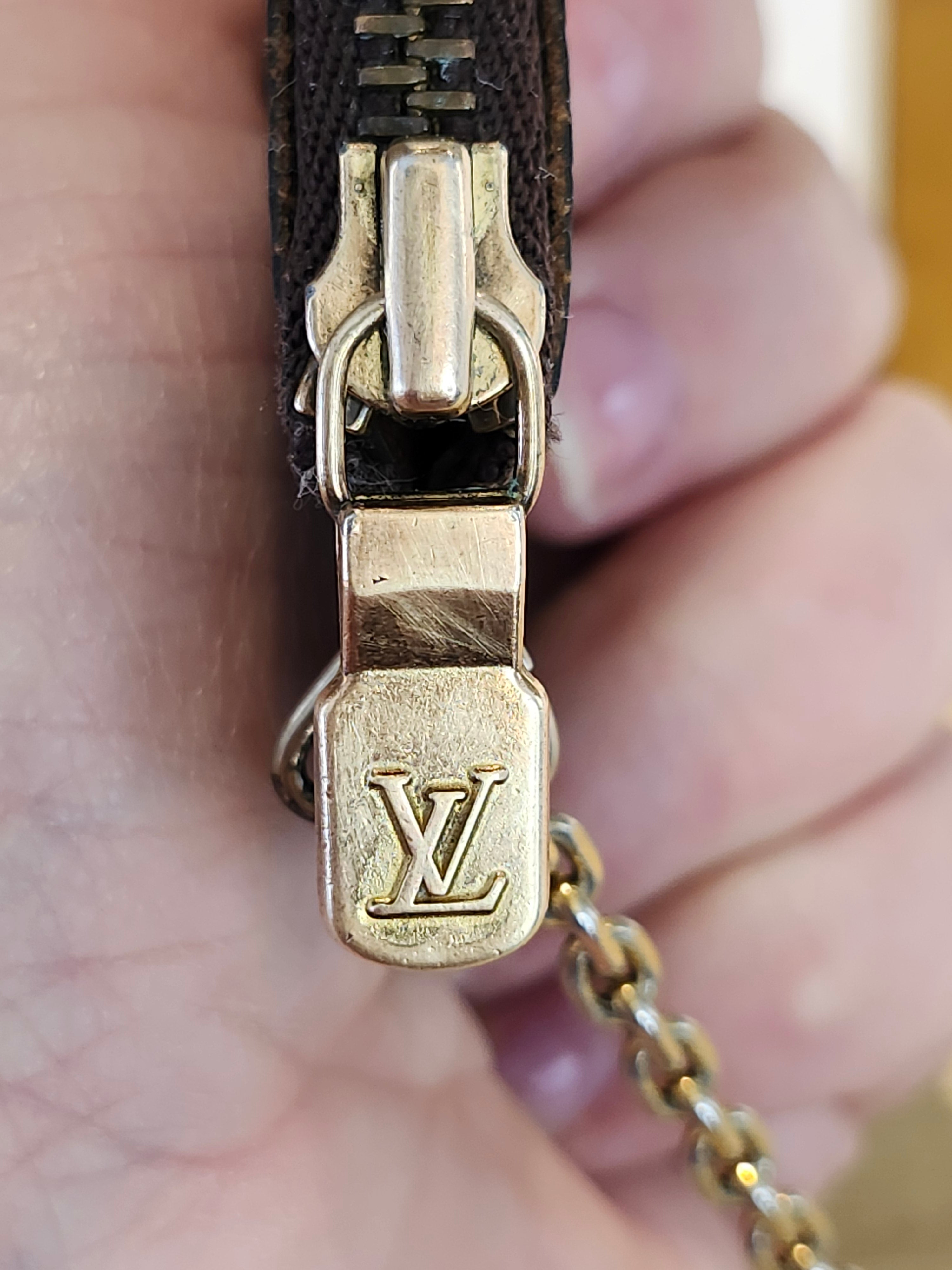 Louis Vuitton Monogram Cles  Etui Crepier Coin Key Case with Dust Bag